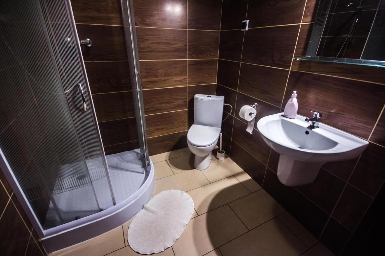 Hostel Soleil Кутно Экстерьер фото