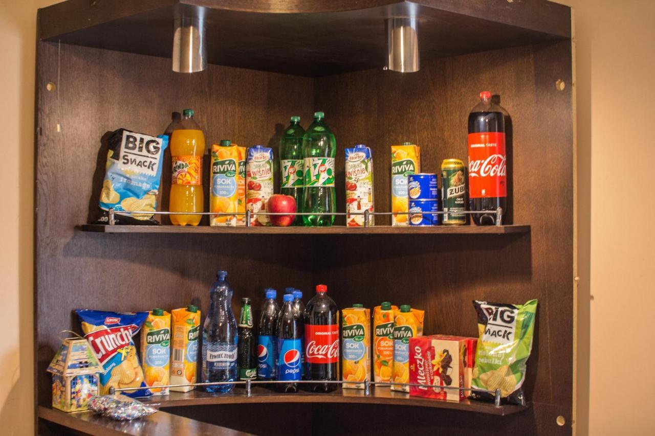 Hostel Soleil Кутно Экстерьер фото