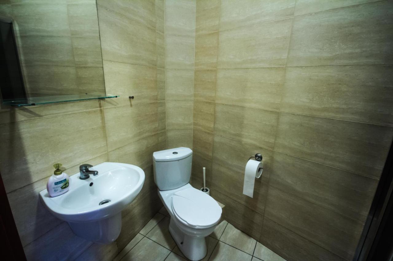 Hostel Soleil Кутно Экстерьер фото