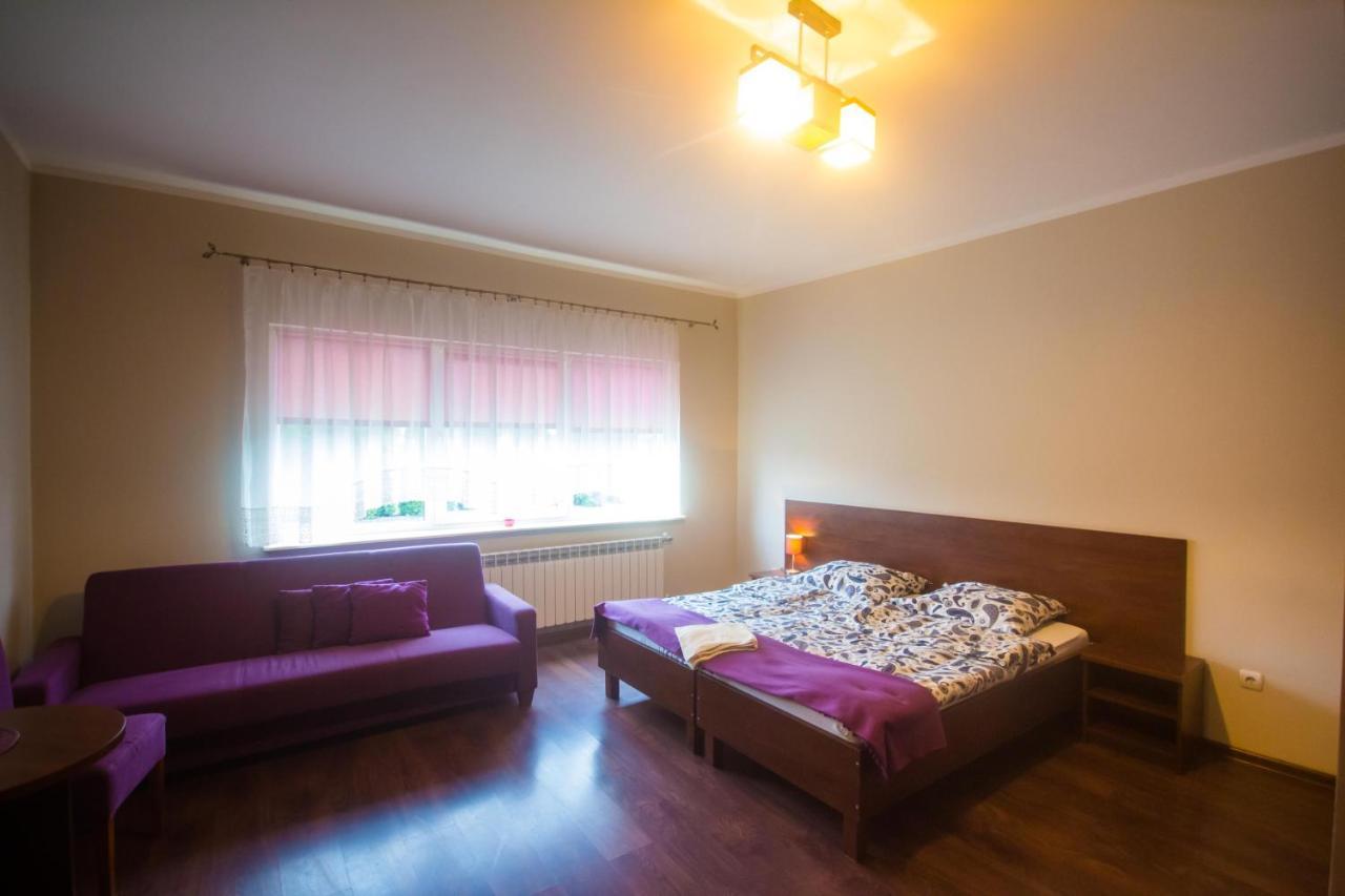 Hostel Soleil Кутно Экстерьер фото